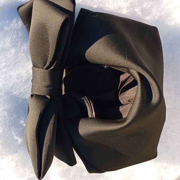 Black Bow Purse - Picture 3 of 3